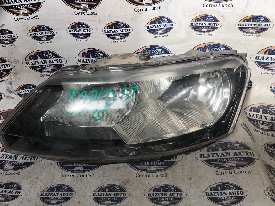 far stanga halogen cu defect  skoda rapid 2015