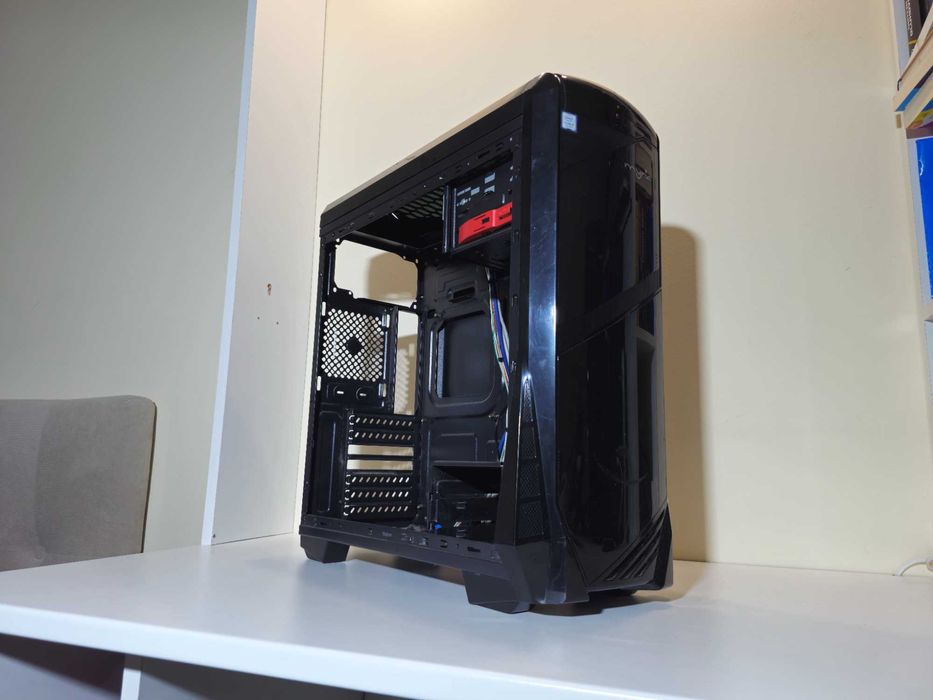 Carcasă PC Myria cu ventilator Albastru – porturi USB 3.0, Dvd ASUS