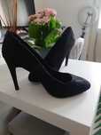 Pantofi eleganți