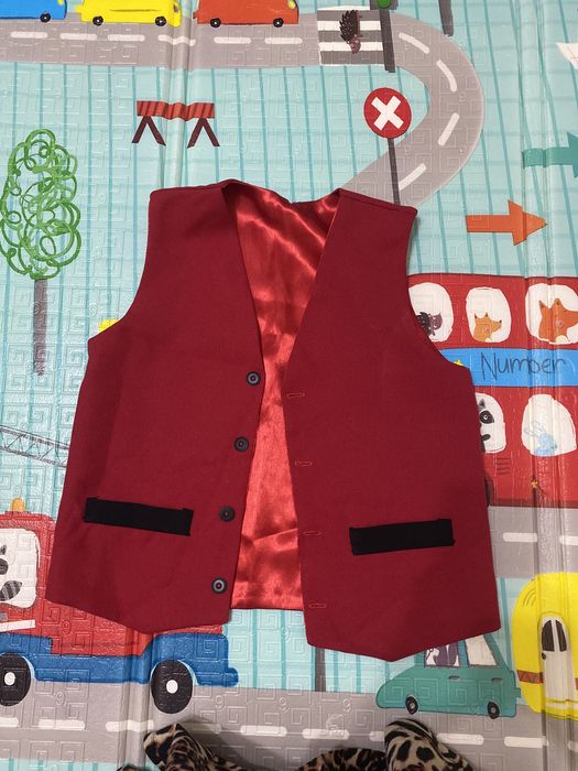 Жакеты разные для школьников от 1 до 4 го класса