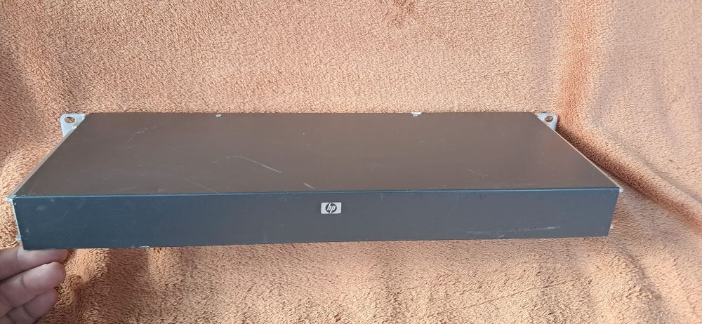 KVM HP EO1013 netestat