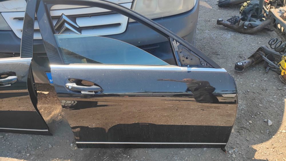 Предна задна врата лява дясна Мерцедес W204 C class Mercedes врати