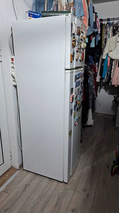 Хладилник 160/55/55 Отличен