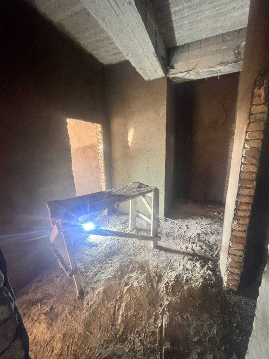 Продаётся 2х квартира на 2 этаж орр 5-МИКР