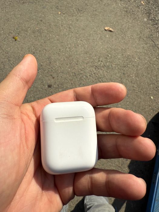 Наушники Airpods 2 оригинал, комплект коробка, документы, чехол.