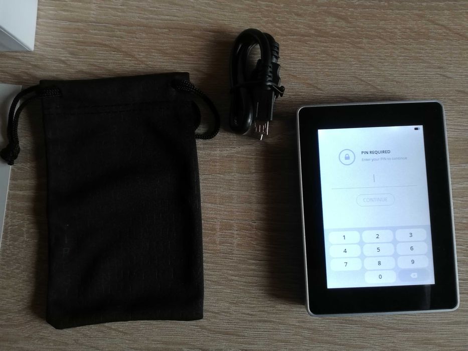 Ledger Blue крипто портфейл