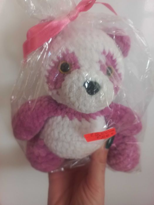 Ръчно плетена играчка