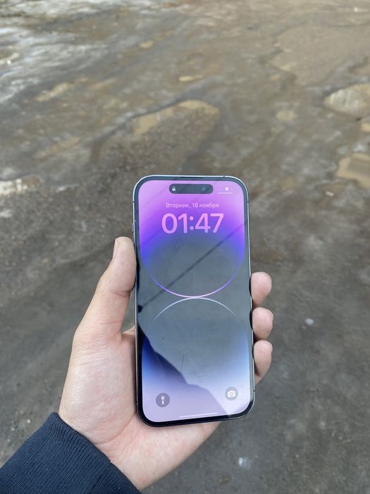 Продам айфон 14 про