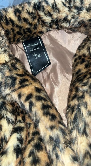 Уникален елек Bershka