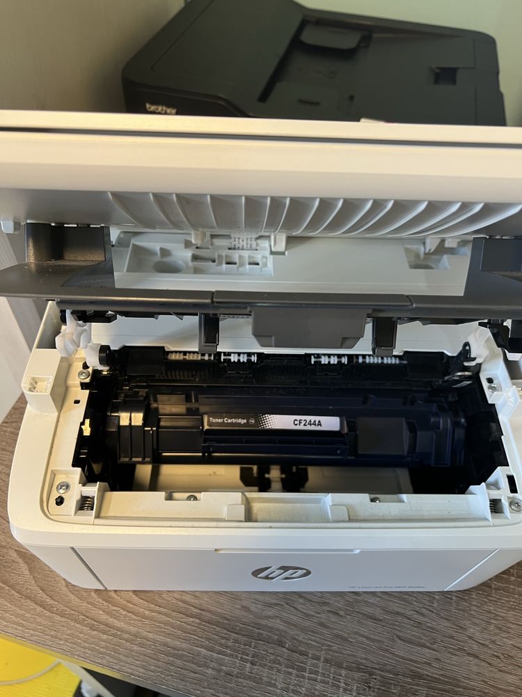 Принтер със скенер HP LASERJET PRO M28W