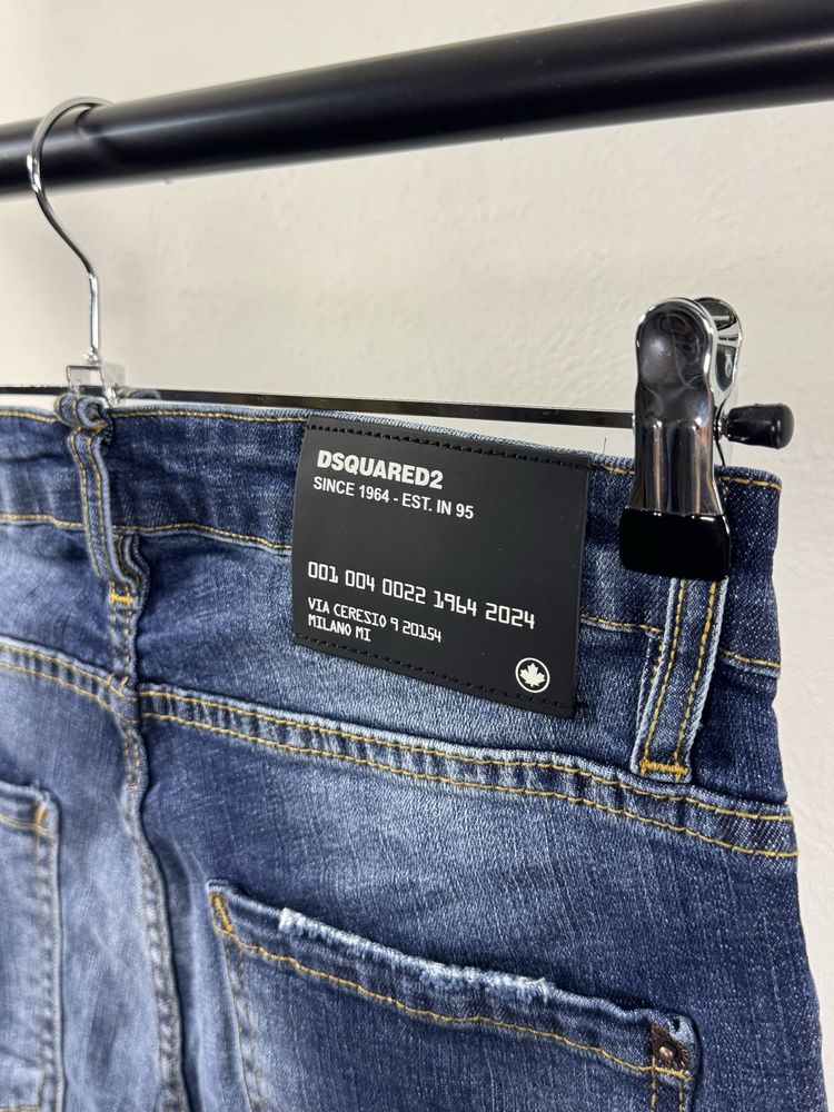 DSQUARED2: Дънки най-високо качество!