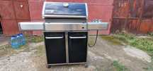 Weber Genesis gratar pe gaz