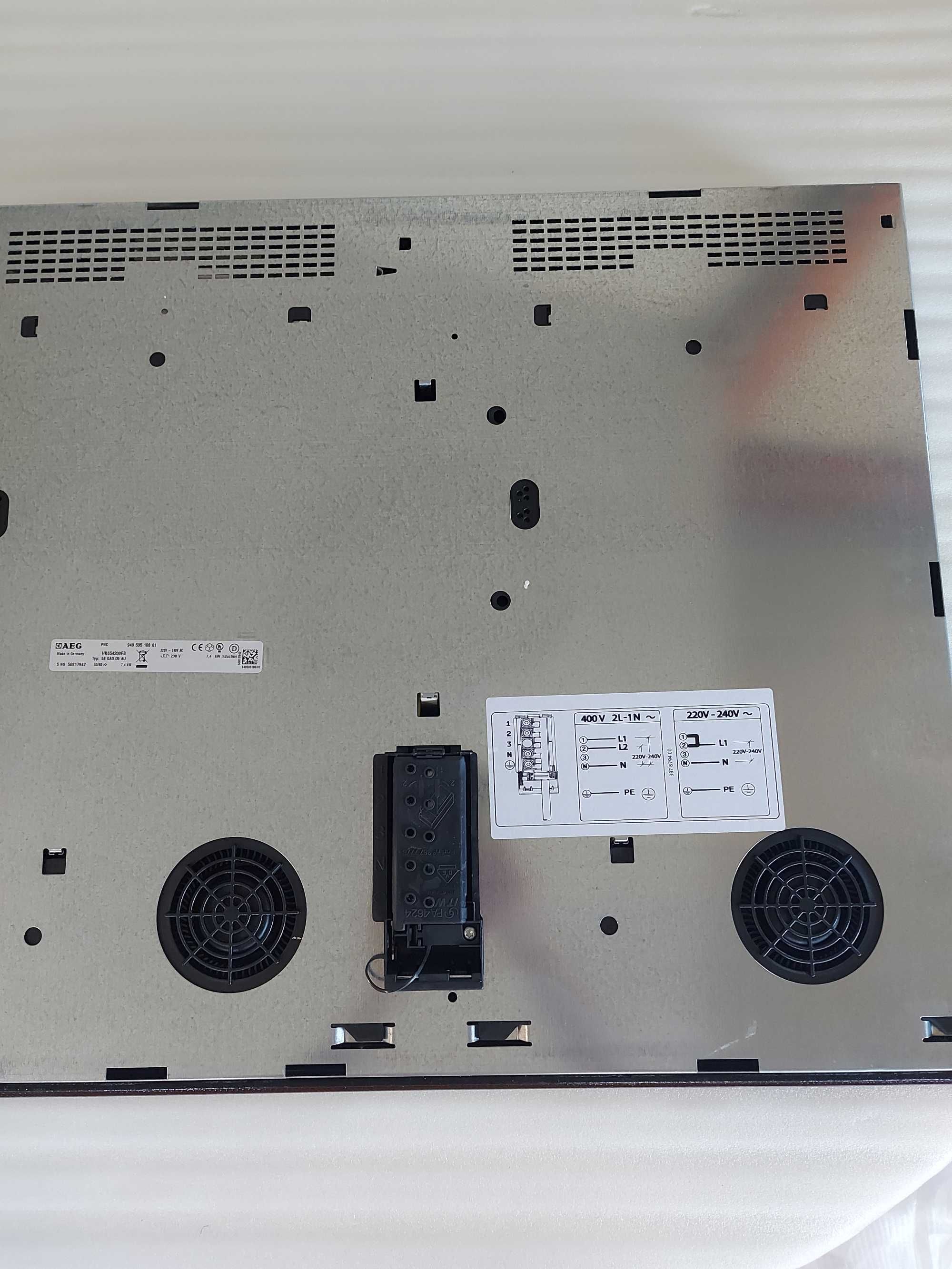 Индукционен котлон AEG  чисто нов ( made in Germany)