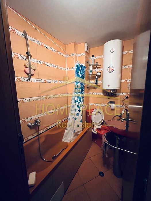 Продава се Тристаен апартамент в Варна, Бриз - 84 кв.м за 2000 €/кв.м - Снимка #6