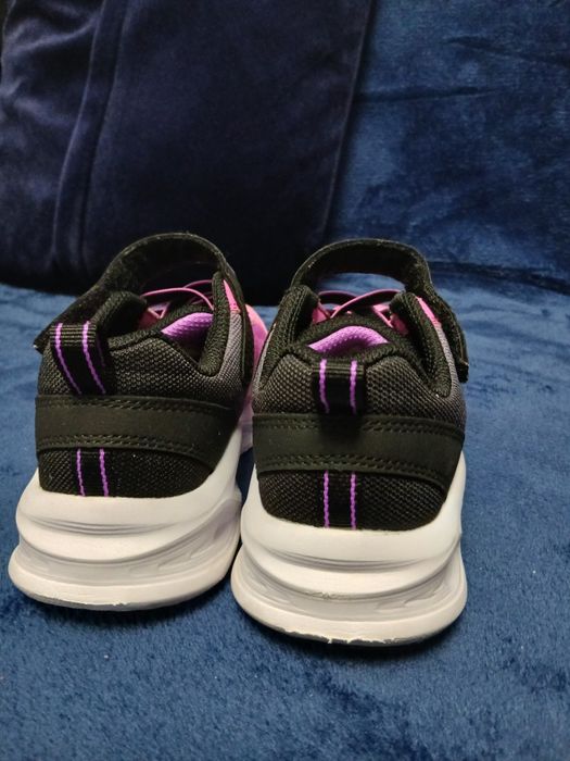Adidasi  Skechers 29