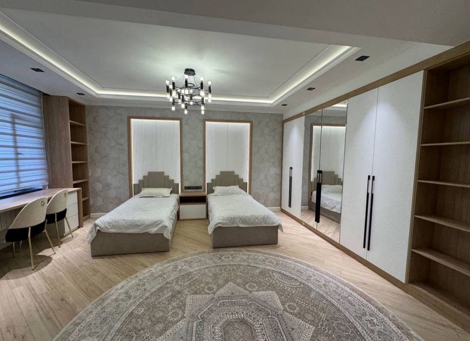 Продается 3х ком квартира, ЖК Мега Дом, ор-р: ул. Паркентская, 150 м2