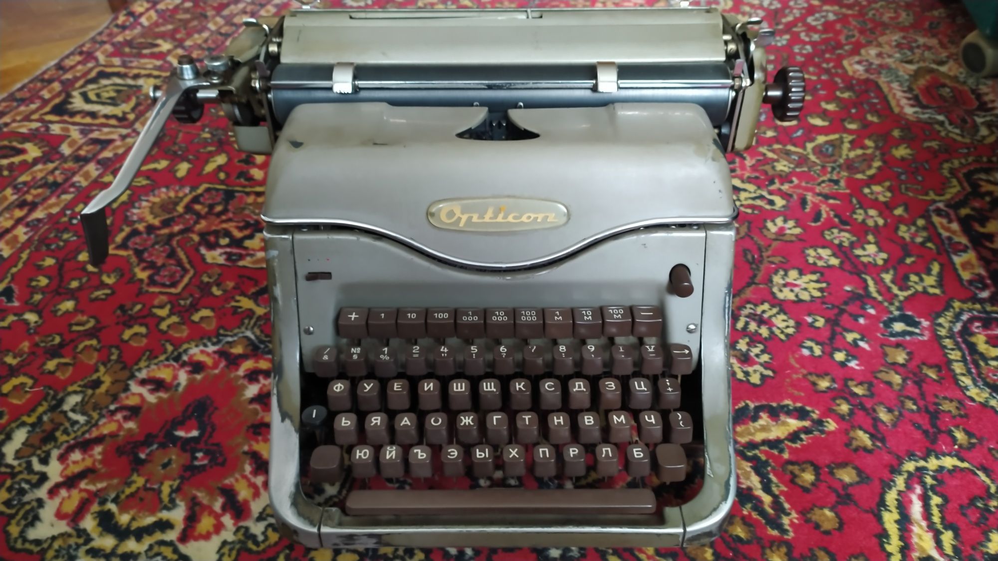 Механична пишеща машина