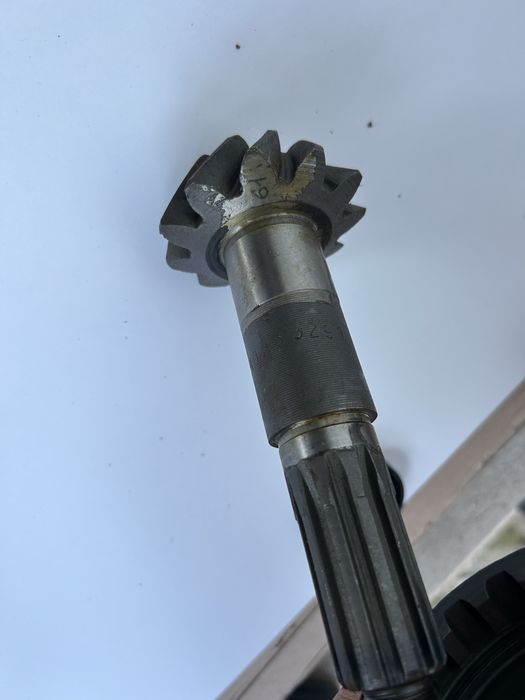 Пиньон и корона за преден мост МТЗ 82, Беларус, Болгар