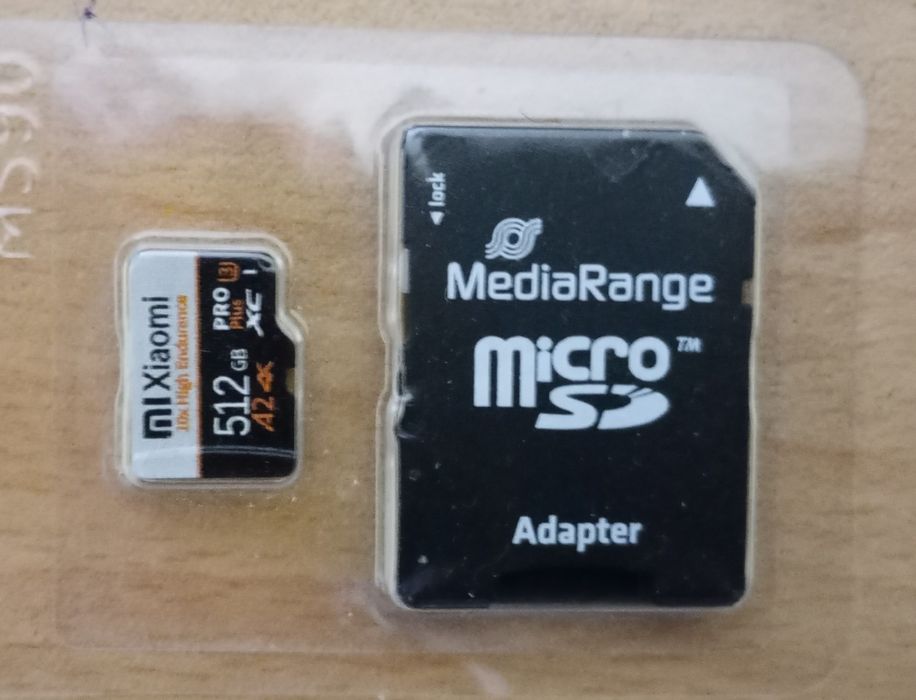 Продавам два броя нови карти памет Xiaomi M1 512gb и 256 gb