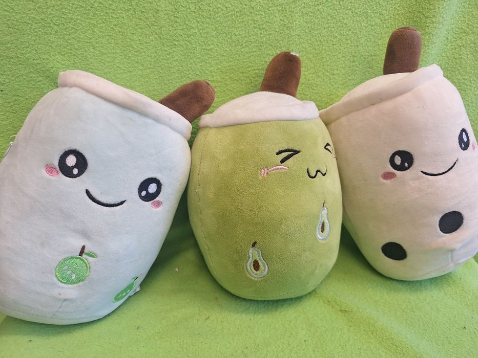 Плюшена играчка възглавничка - Milk tea cup!