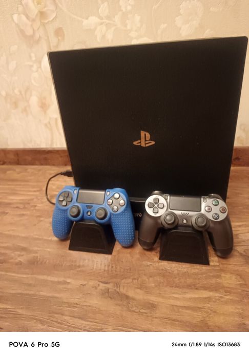 Продам PS4 pro,либо обмен