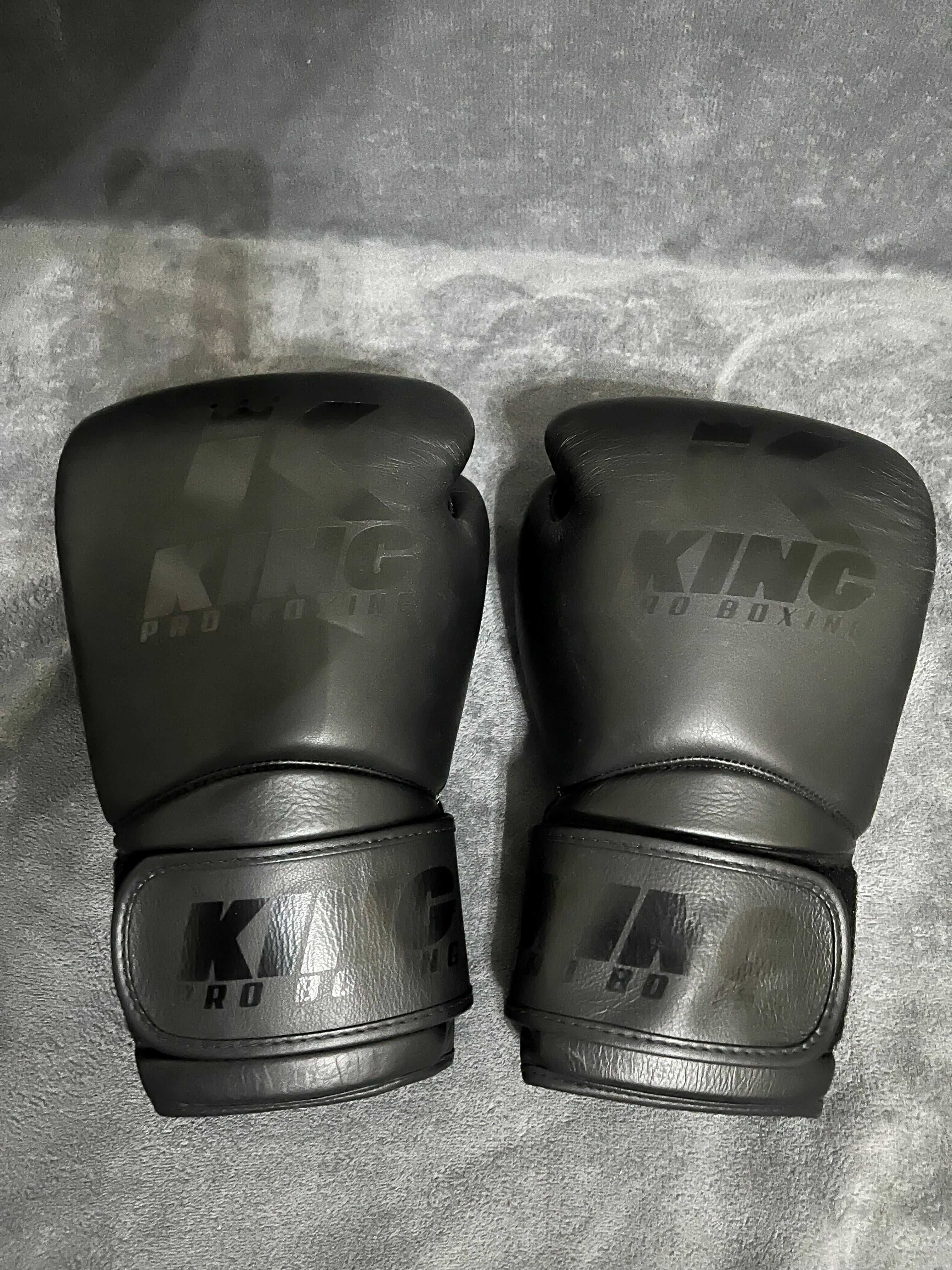Боксови ръкавици KING Pro Boxing