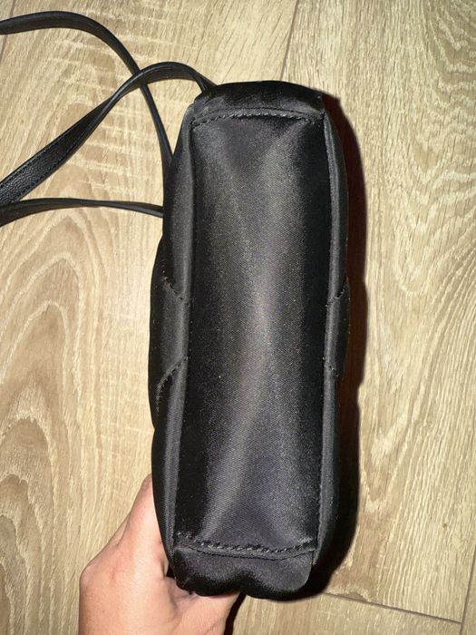 Poseta Boss mica, curea de purtat peste umar