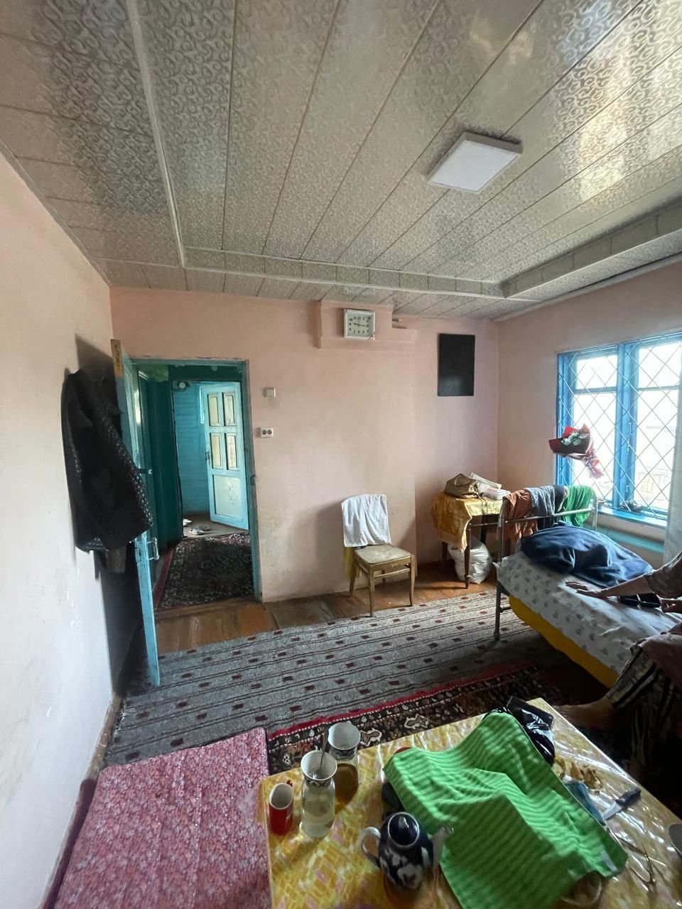 Продаётся дом на участке 4 сот.