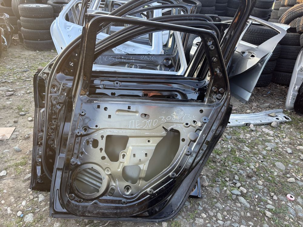 Врата Пежо 308/Peugeot 308