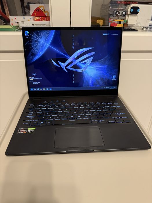 Laptop Asus Flow X13 , Ryzen 7 , 16 GB Ram , RTX 3050