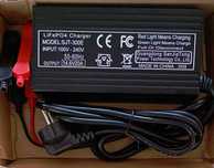 Incarcator lifePO4 12 v 20Ah