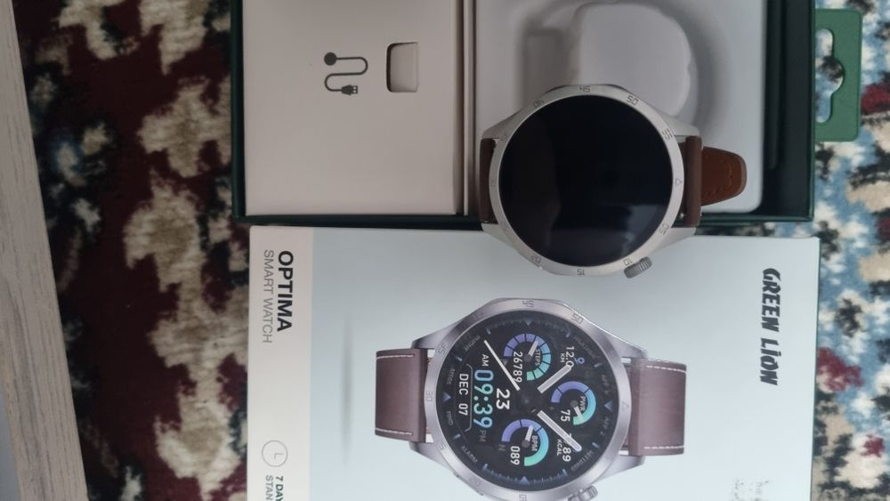 Green lion smart watch