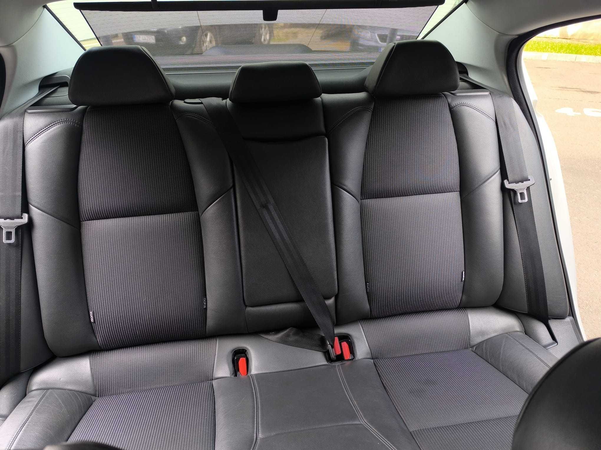 Vând Peugeot 508 hibrid din 2012