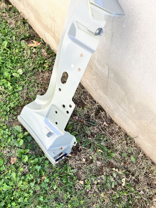 Stalp A  cap prag dreapta fata Tesla model 3 an pana la 2023