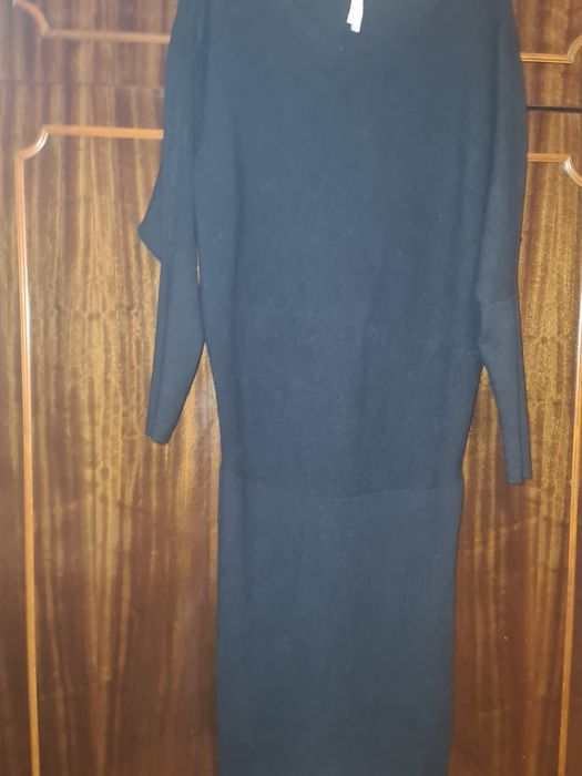 Черната дамска рокля