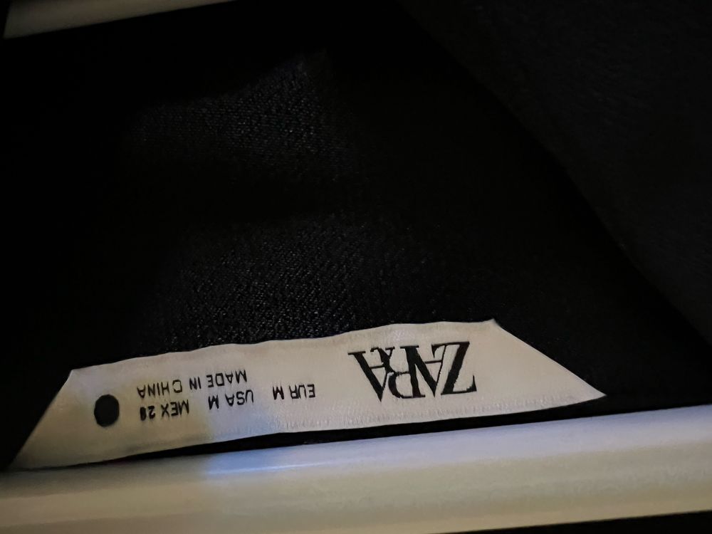 Женский атласный костюм zara