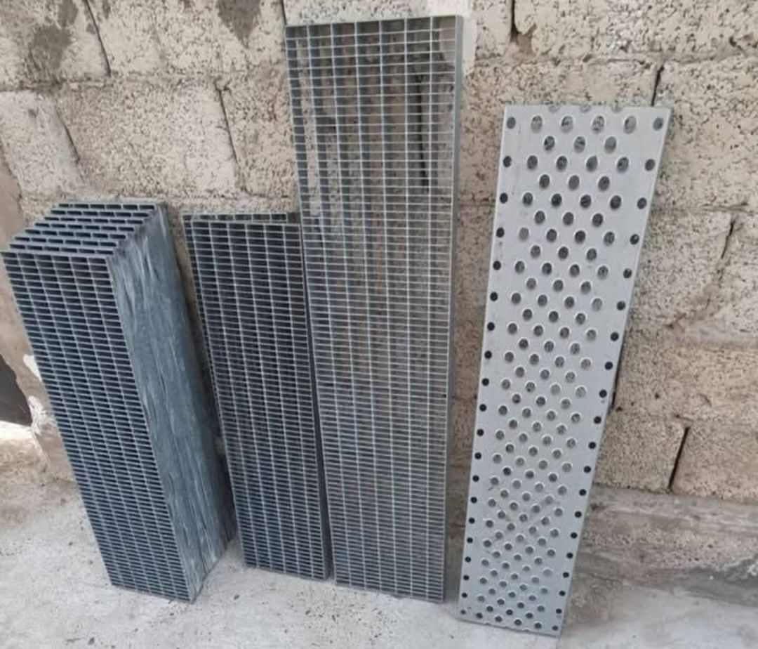 Grătare zincate la diferite dimensiuni