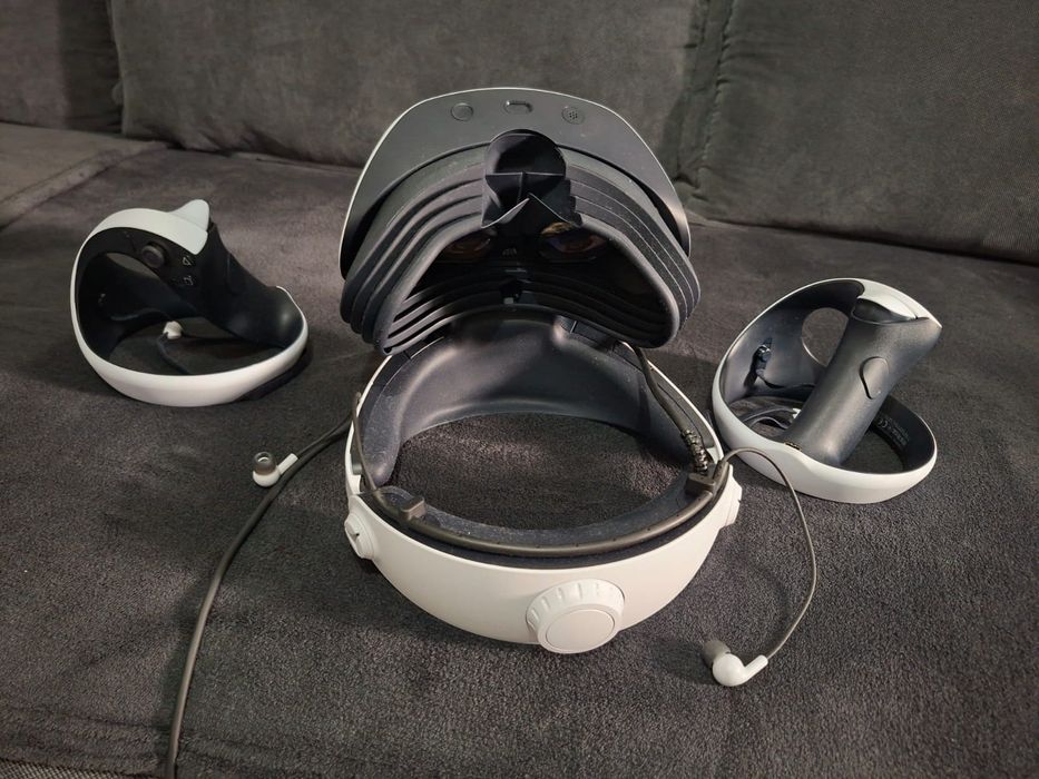 PlayStation. VR2 + Controller  Garanție PlayStation VR2 Sense + Vouche