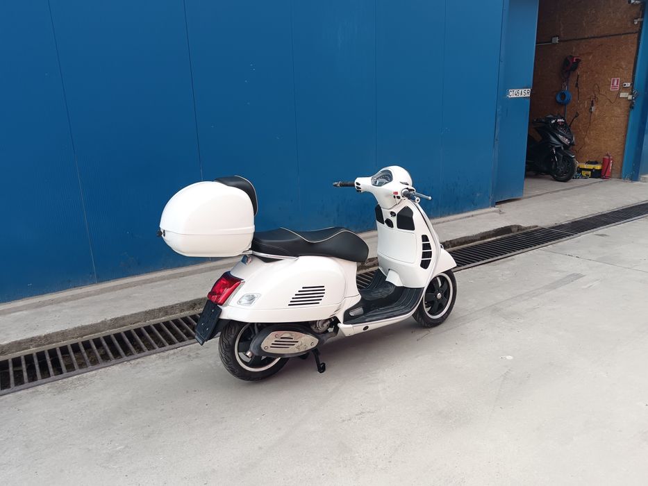 Piaggio vespa gts300 abs