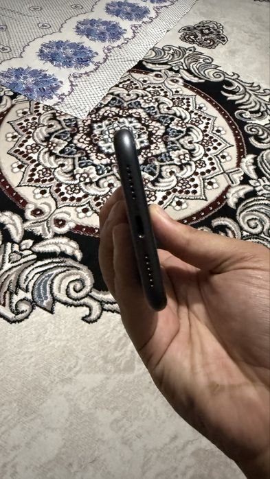 Iphone 11 black ideal
