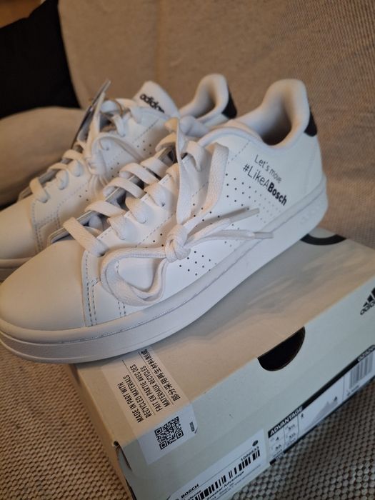 Продавам маратонки Adidas Sneaker Advantage