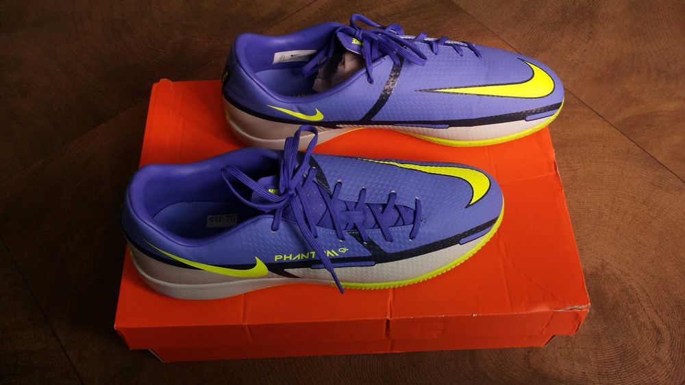 NIKE Phantom GT2 Academy IC Размер EUR 43 / UK 8 за зала 112-13-S