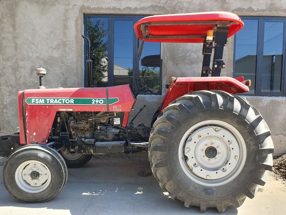 Traktor sotiladi