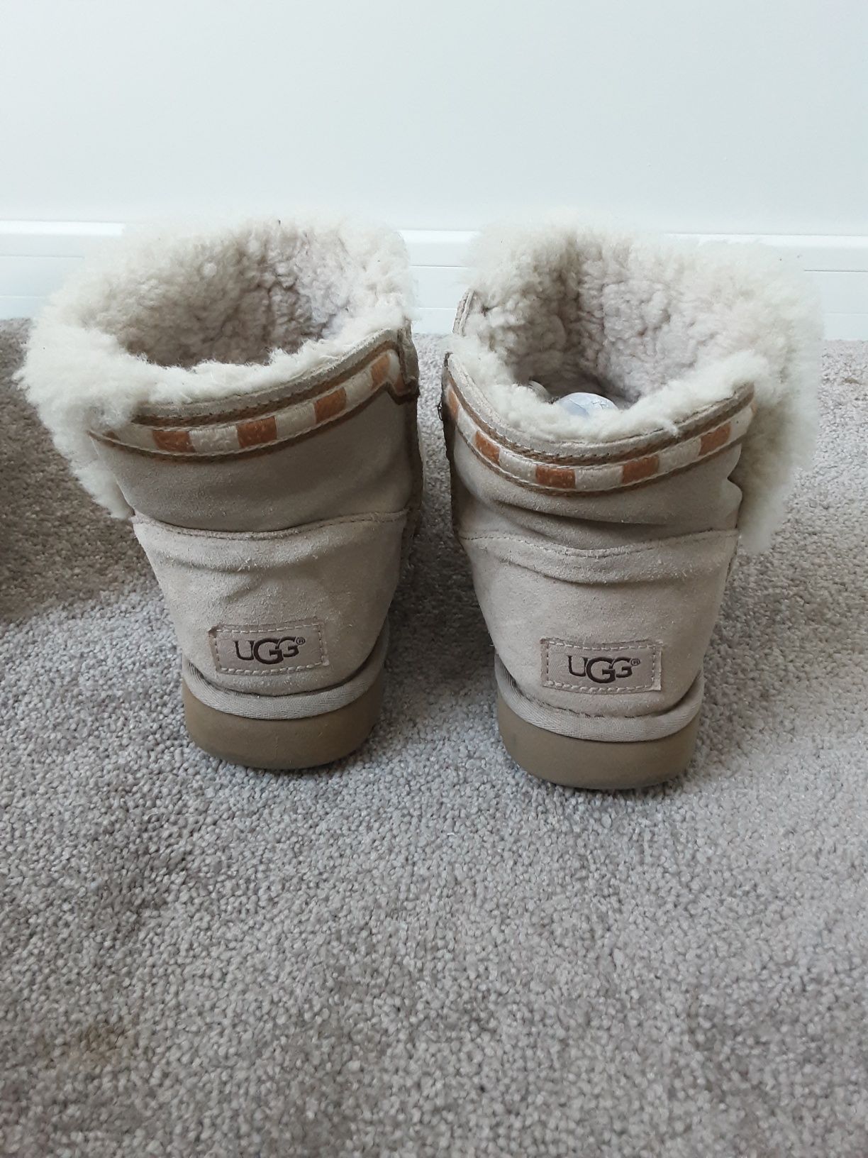 Оригинални дамски боти UGG Естествена кожа /38 номер