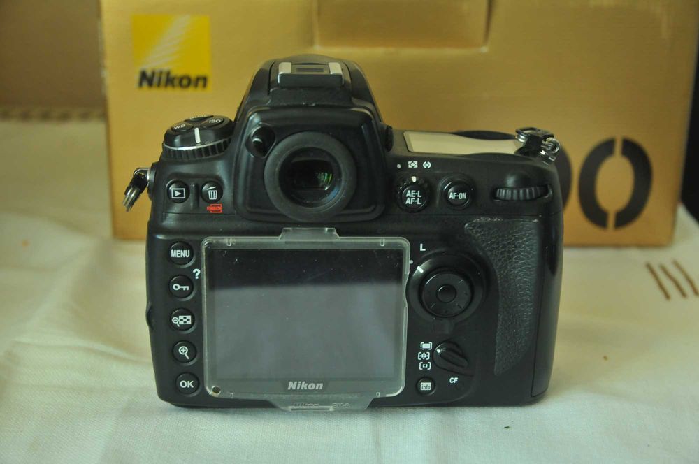 Продавам в отлично състояние фотоапарат Nikon D 700