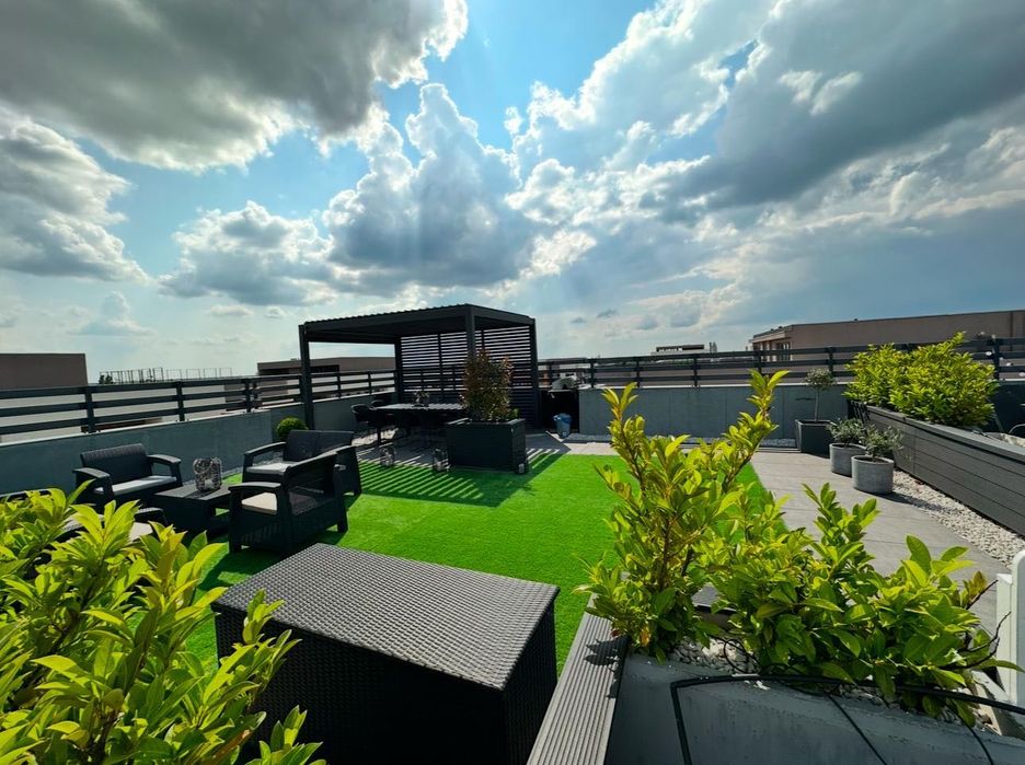Apartament cu 3 camere si rooftop West Residence