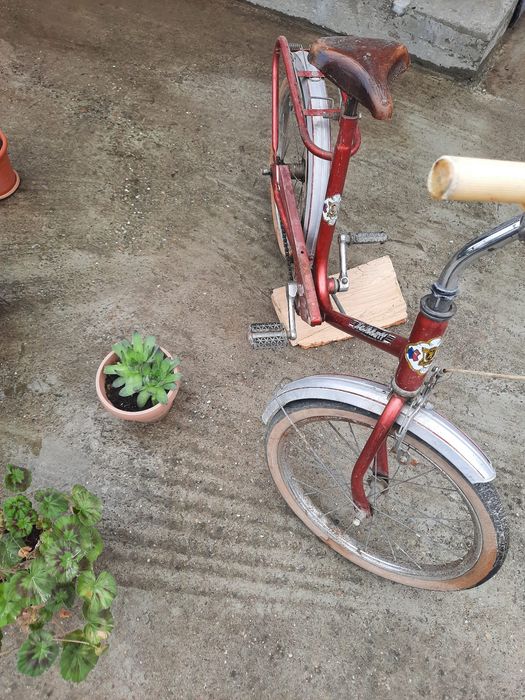 Bicicleta copii intre 4 si 8 ani