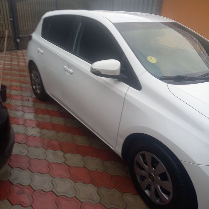 Vand Toyota Auris
