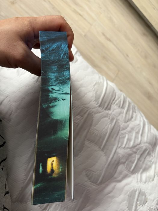 Книги, трилър, роман и готварски