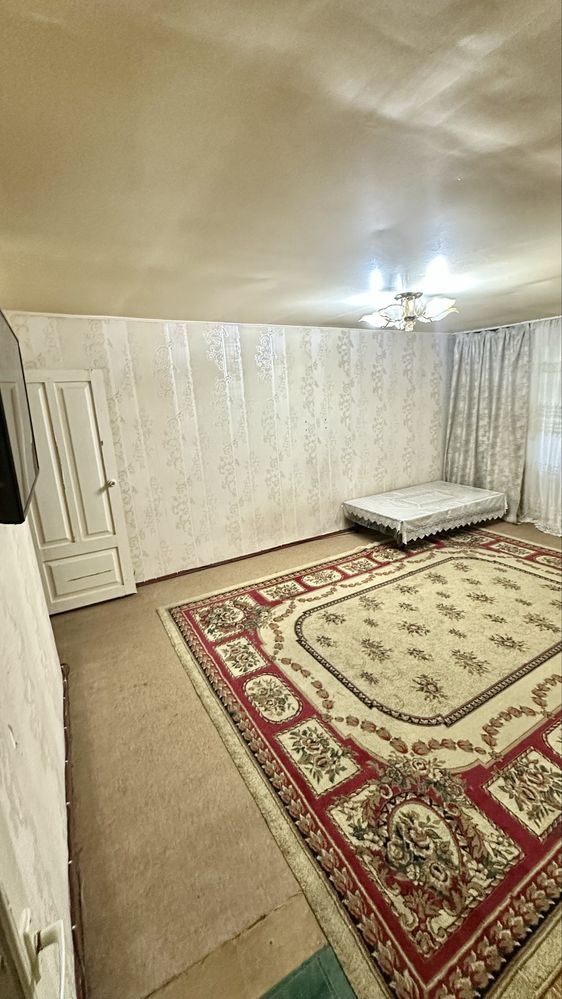 ЦУМ. Продаётся СВОЯ Квартире в ЦЕНТРЕ , метро КОСМОНАВТОВ